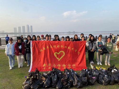 c4c935bbbd25f2eb30273630dc24784